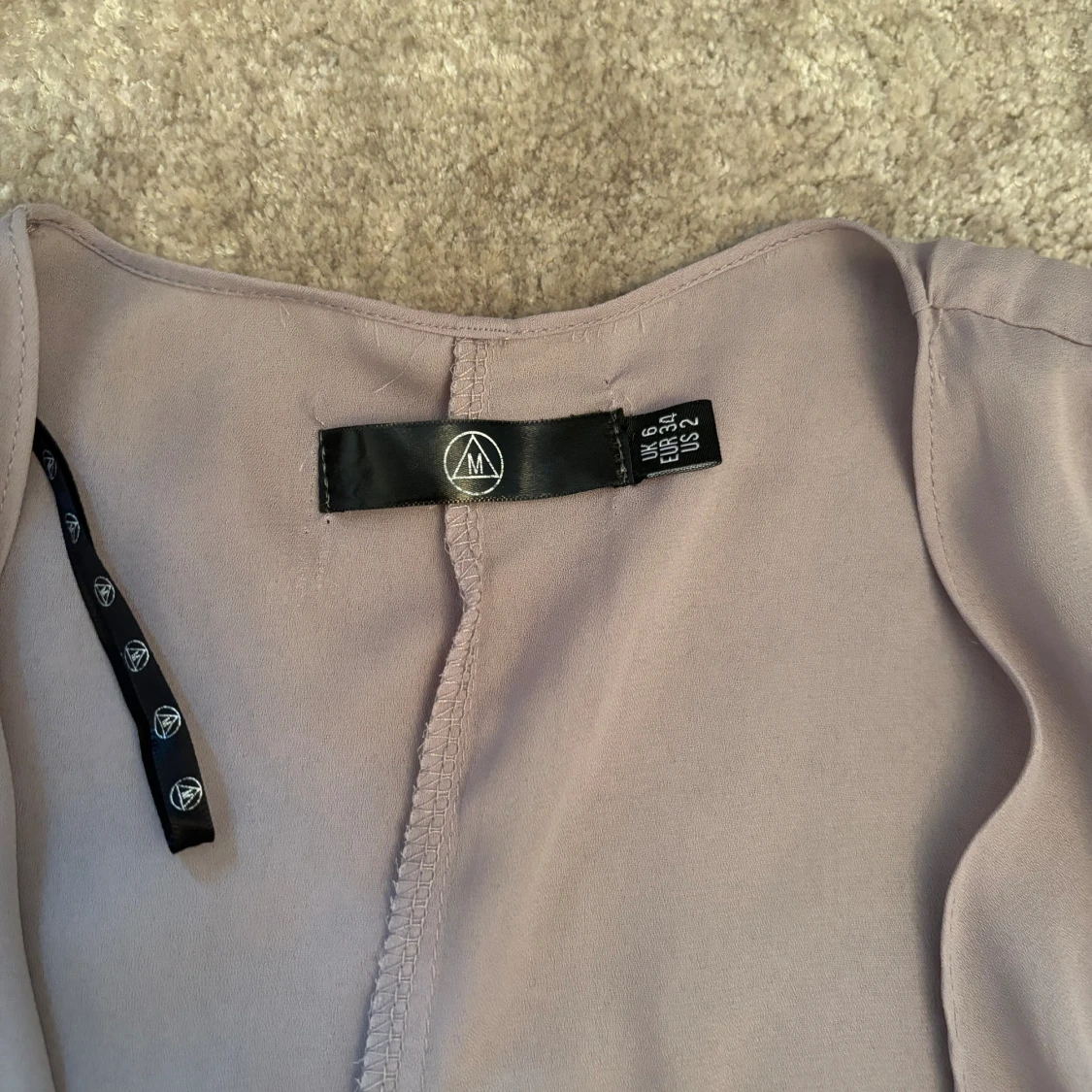 Missguided grå tunn kofta  - 91