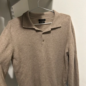 Massimo dutti tröja - Massimo dutti tröja  -skick 8/10 -nyspris 1199