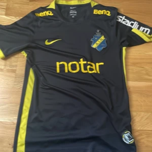 Aik t-shirt  - Har använt den 5 gånger. 