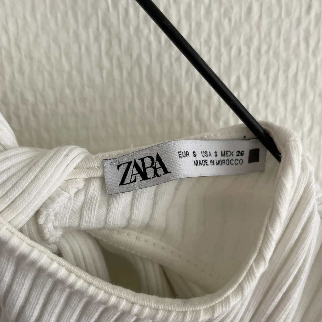 vitt tajt linne - 92