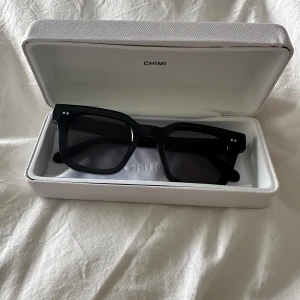 Chimi 004 dark grey  - Chimis i modellen 004 DARK GREY💕💕 Nypris 1350kr