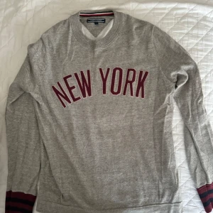 Tommy hilfiger tröja  - Tommy hilfiger tröja vintage 