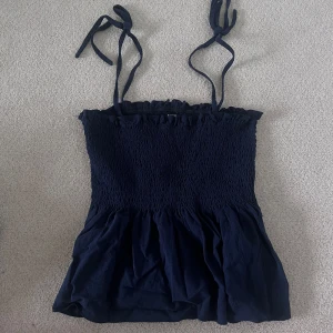 navy topp - cute top for summer, size S, navyblue, never used!😍😍