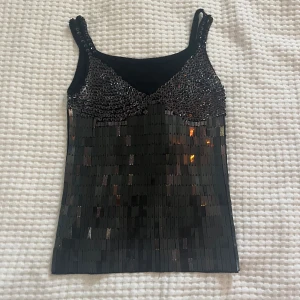 Svart paljett fest topp - Bra skick 