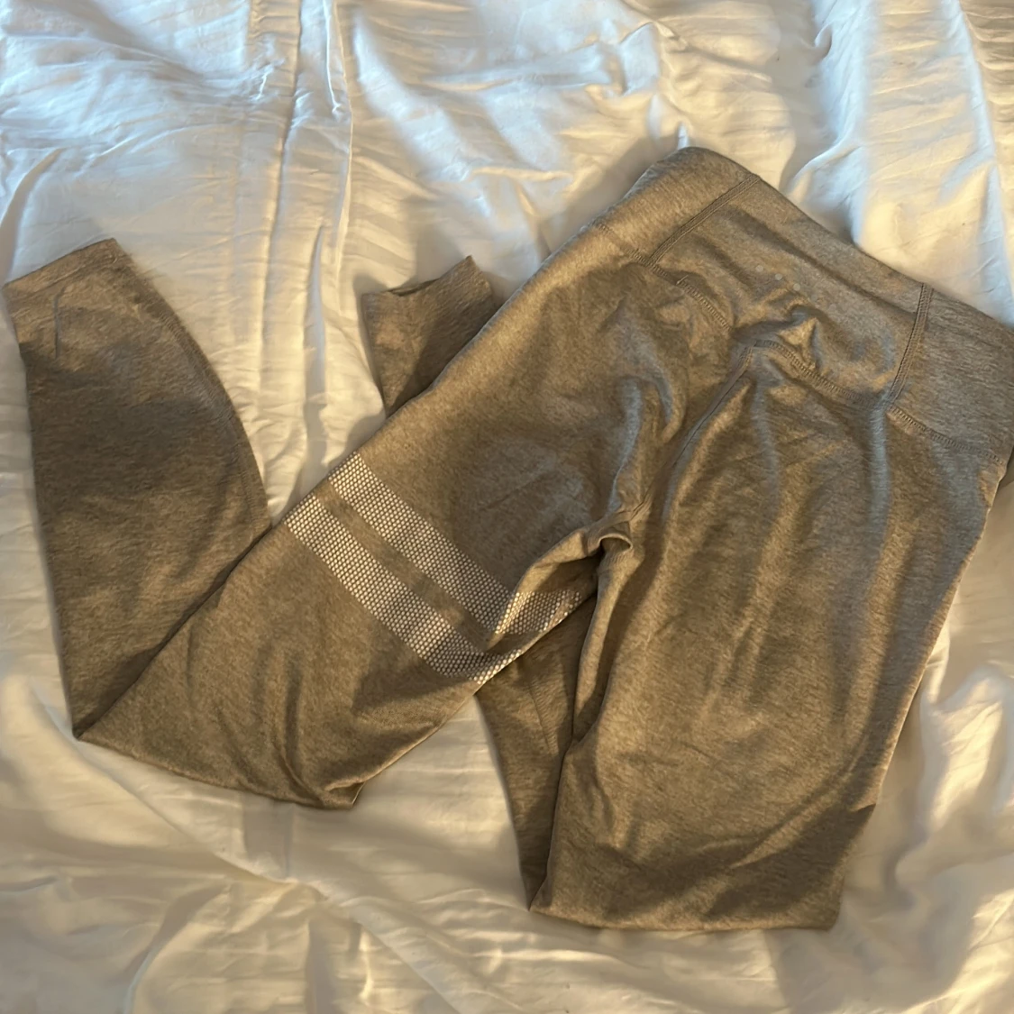 Beige stronger träningsbyxor  - 91