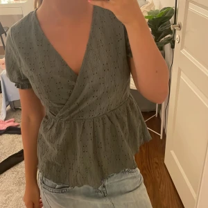 Söt blus - Jätte gullig blus från vero Moda, använd fåtal gånger 