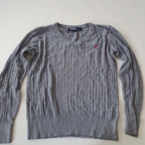 Ralph Lauren tröja  - Fin grå Ralph Lauren tröja som inte passar mig.