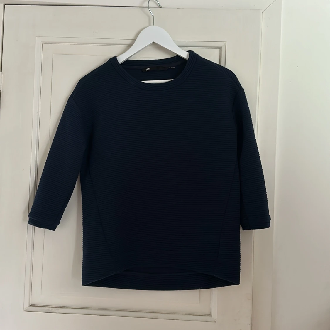 Marin blå trekvartstopp