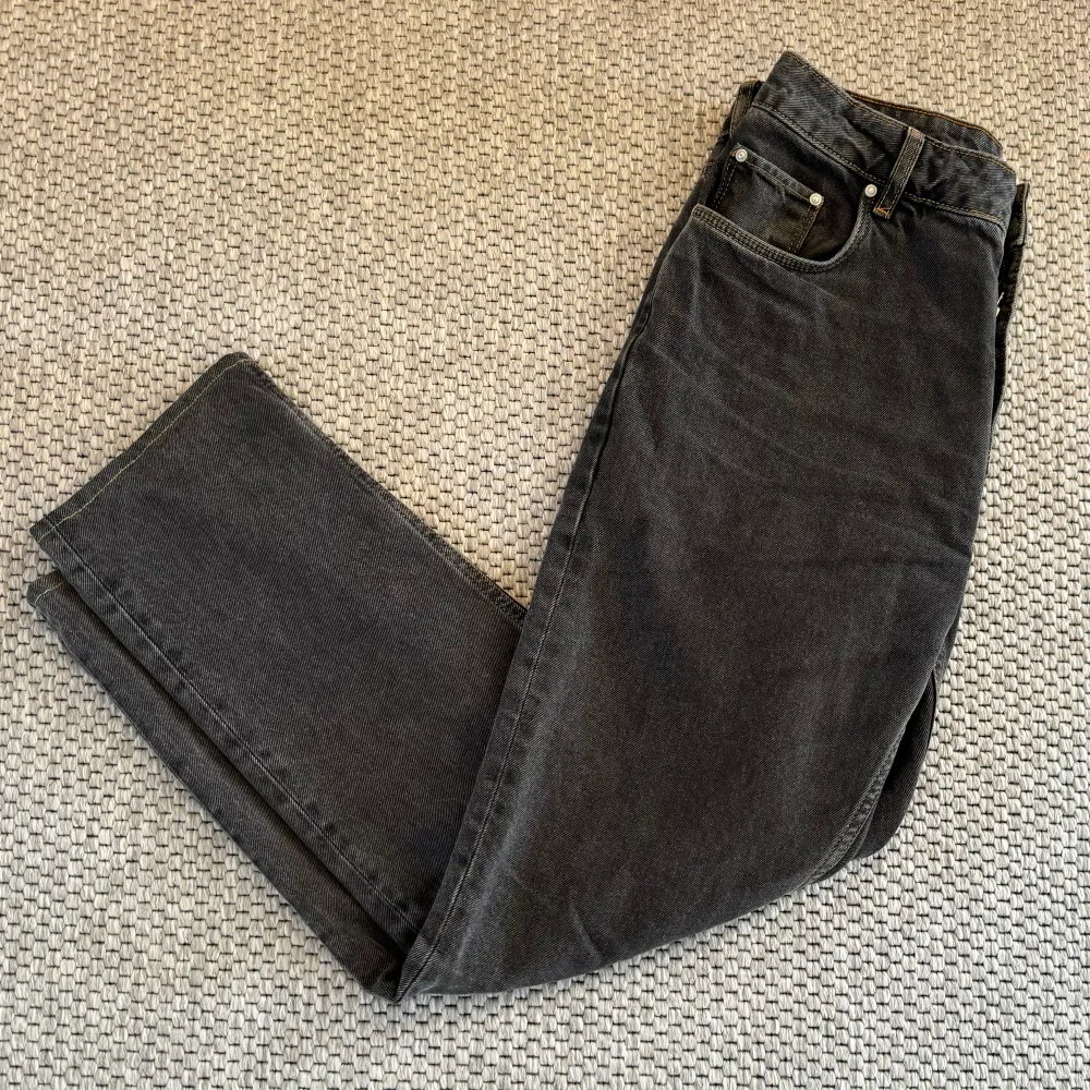 Jeans från Asos, i mycket bra skick.. Farkut & Housut.