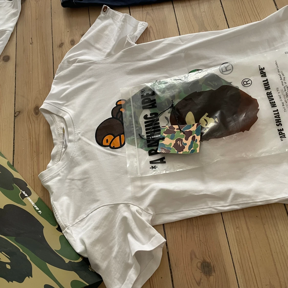 Bape bathing ape t shirt  - 90