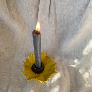 Ljusstake - Handgjord ljusstake & rökelsehållare i lera - solros🌻