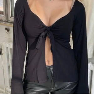 Design by si tröja  - Nu säljer jag denna super fina tröjan som knappast kommer till användning längre 😫❤️