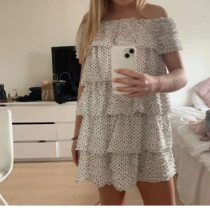 Zara klänning - Super fin klänning ifrån zara som e slutsåld💞💞