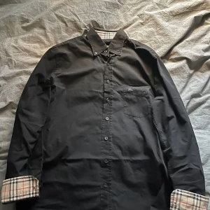 Burberry skjorta - Burberry skjorta