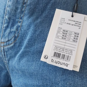 Nya jeans  - Helt nya jeans från B.Young m. W 27 Nypris 799,95:-