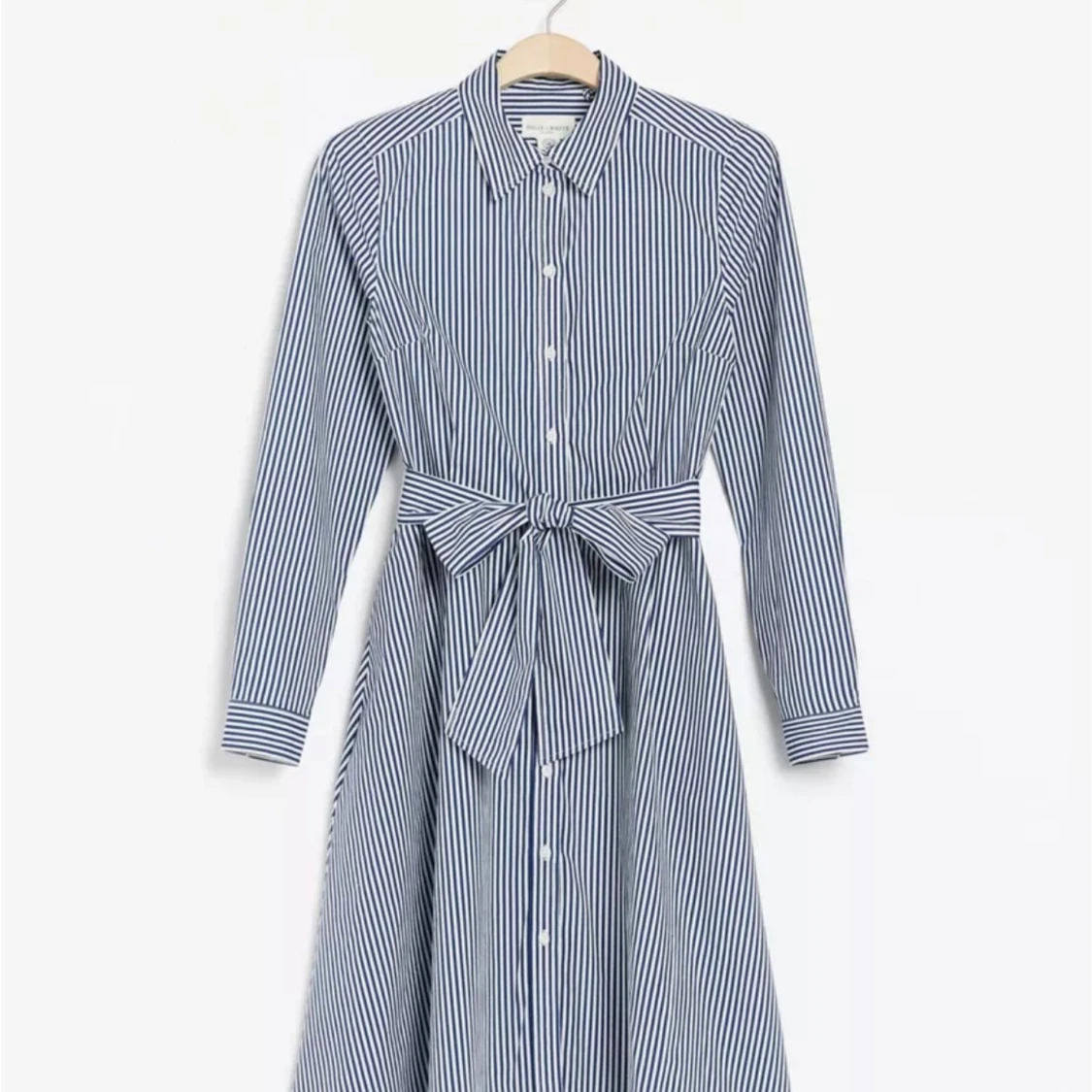 Oanvänd Klänning - Holly & Whyte