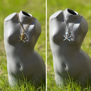 Handgjorda halsband med dödskalle🤍 - Handgjorda halsband med dödskalle på!