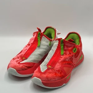 Nike PG 4 ’Christmas’ - Jättefint skick. 