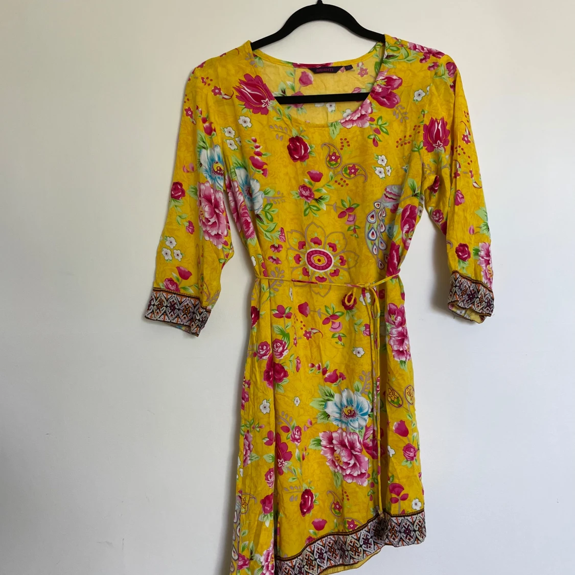 Blommönstad klänning