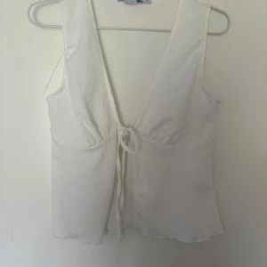 Lager 157 topp - Oanvänd vit topp i storlek S!🩷