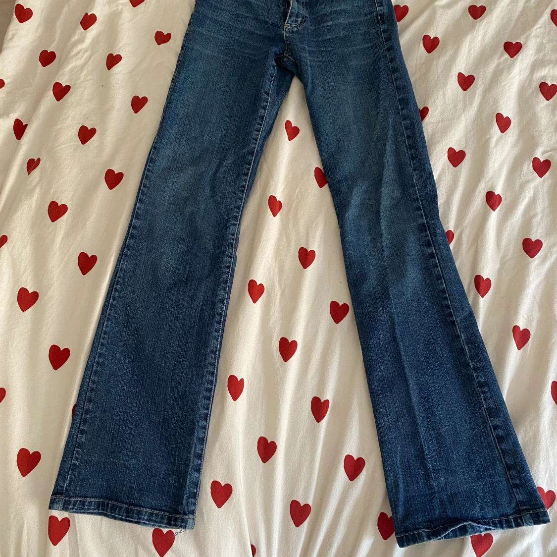Lågmidjade jeans med bootcut! - 92