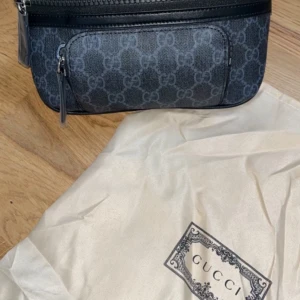 Gucci mag väska  - Gucci mag väska 