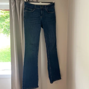 Liw Rise jeans  - Low Rise jeans från zara i nyskick 