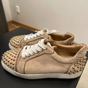 Louboutin skor - Använt skick 
