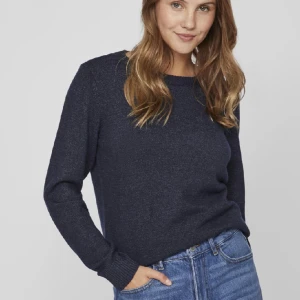 Stickad tröja  - En superfin stickad tröja ifrån vila som är i nyskick💕