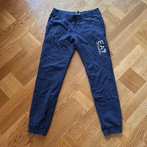 Armani mjukis byxor  - Använd 