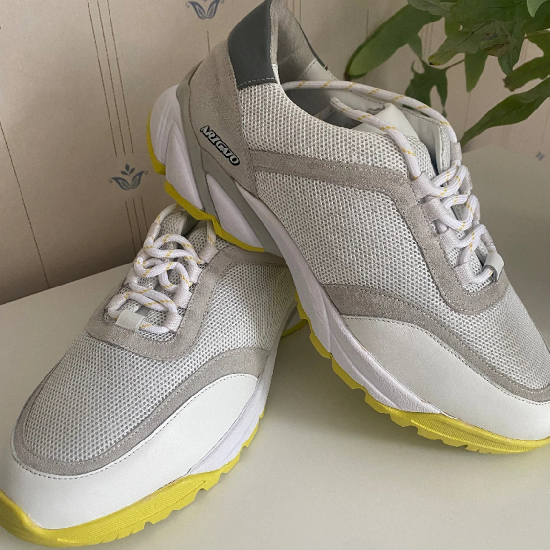 Axel Arigato Sneakers - 90