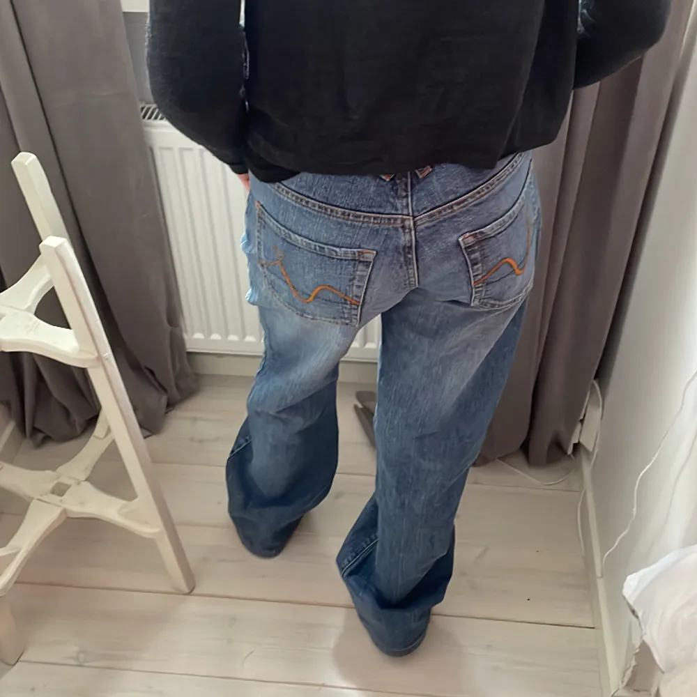 Lågmidjade jeans från street one, storlek 27, skriv för mer bilder och info💞. Jeans & Byxor.