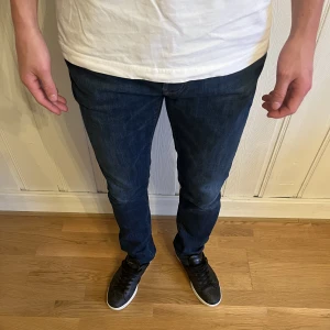 Tramarossa jeans - Säljer mina oanvända Trammarossa jeans, nypris 4000+, dessa kommer bli om de inte redan är den nya trenden, hör av dig vid funderingar 