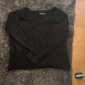 stickad tröja - stickad tröja i bra skick