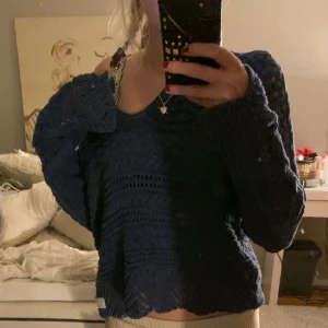 Odd Molly stickad tröja - En mörkblå odd molly stickad tröja som inte kommer till användning💗