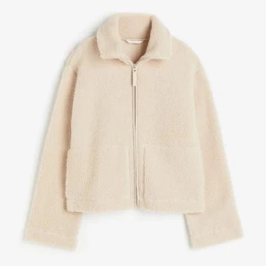 teddy jacka - Jacka i pile i storlek S från hm💞💞den är i nyskick💞💞 