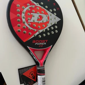 Padel Rack nytt  - Helt nytt padelrack säljer jag då jag har ett jag använder, nypris 1500kr men säljer för 800kr 