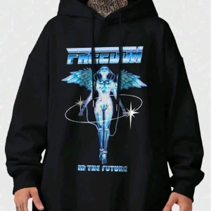 Hoodie - En snygg helt ny hoodie som endast har blivit testad! Säljer då jag har för mycket kläder😅