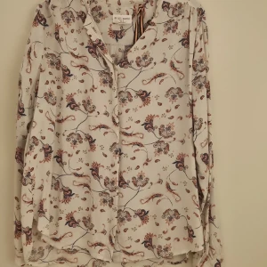 Blus - Mycket fin blus 