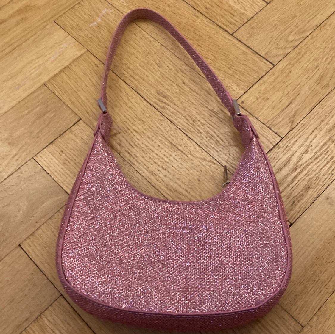 Rosa glitter väska