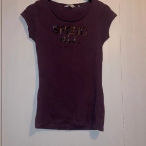 T-shirt - Ej använd och sitter tajt
