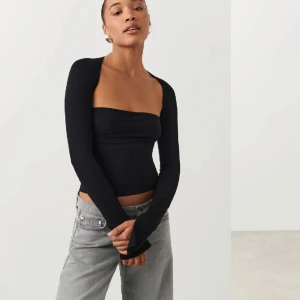 Gina topp - Säljer den populära Gina toppen i str S då den tyvärr inte kommer till använding. Endast använda en gång❤️