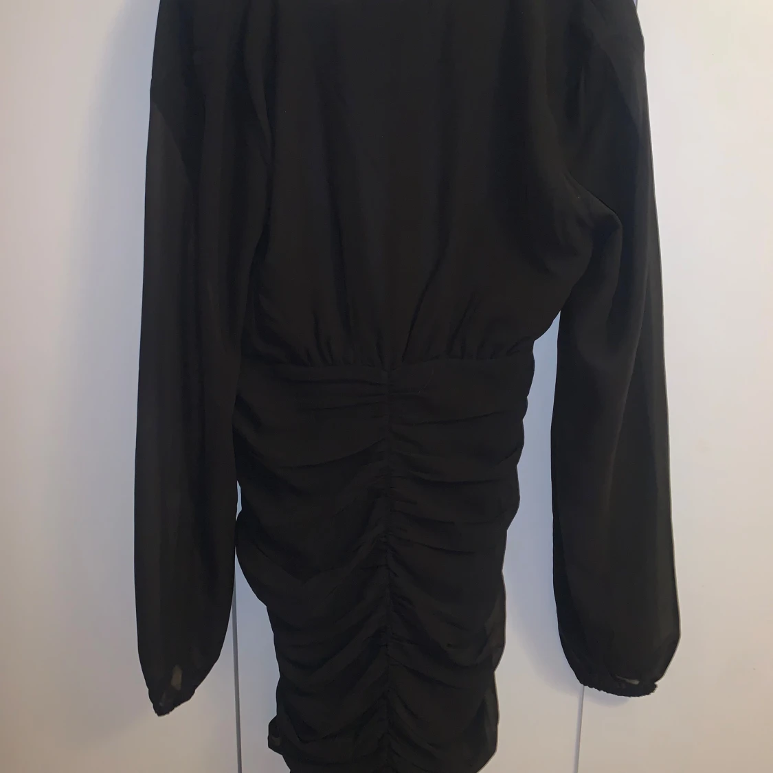 Svart klänning  - 92