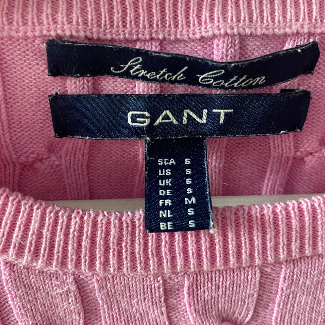 Rosa stickad tröja från GANT - 90