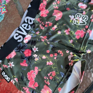 Snygga träningsshorts shorts från Svea. Strl M - Se bilder :)