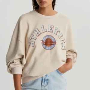 Beige sweatshirt med tryck - suuuper bekväm beige sweatshirt med tryck från Gina tricot. materialet innuti är super mjukt💕använd ett fåtal gåbger!