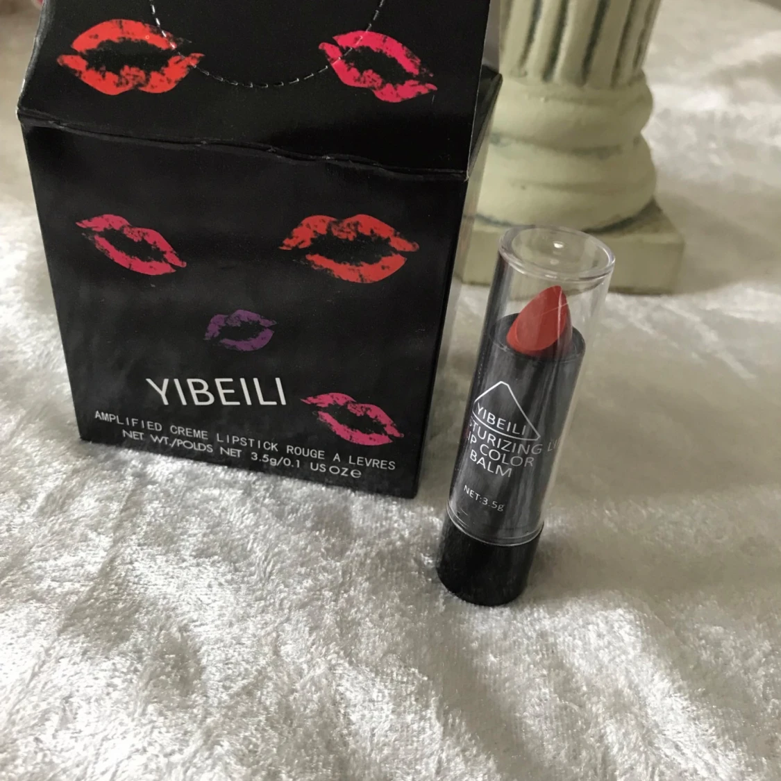 Amplified Creme Lipstick från Yibeili - 93