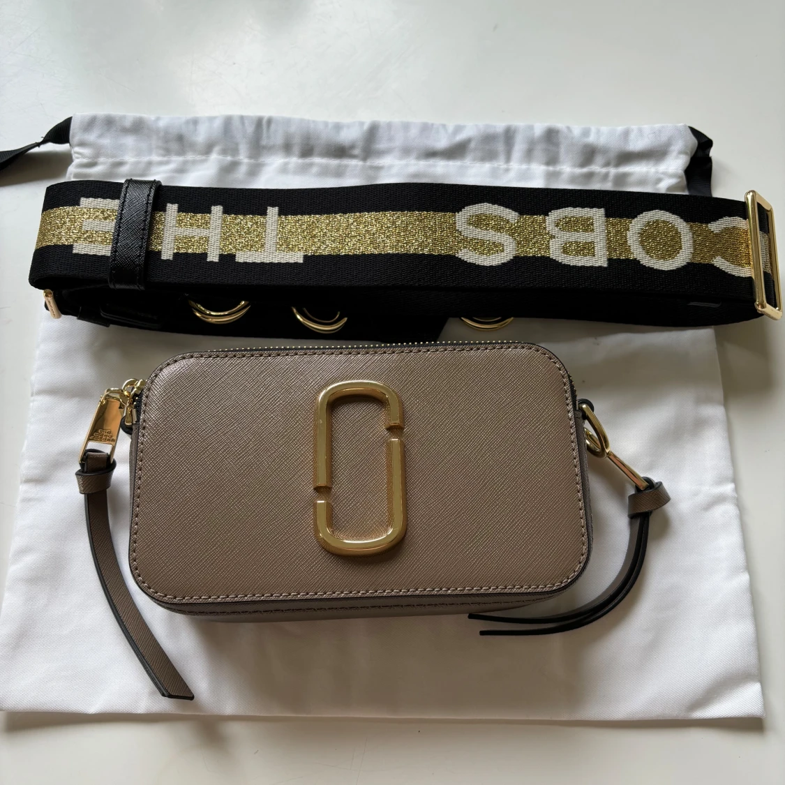 Marc Jacobs snapshot väska