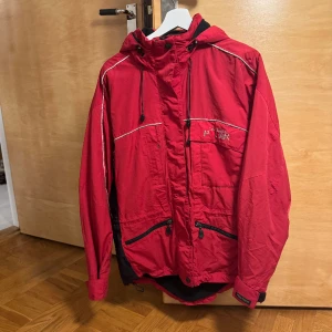 Fjällräven Polar Protech fodrad jacka - Bra skick.