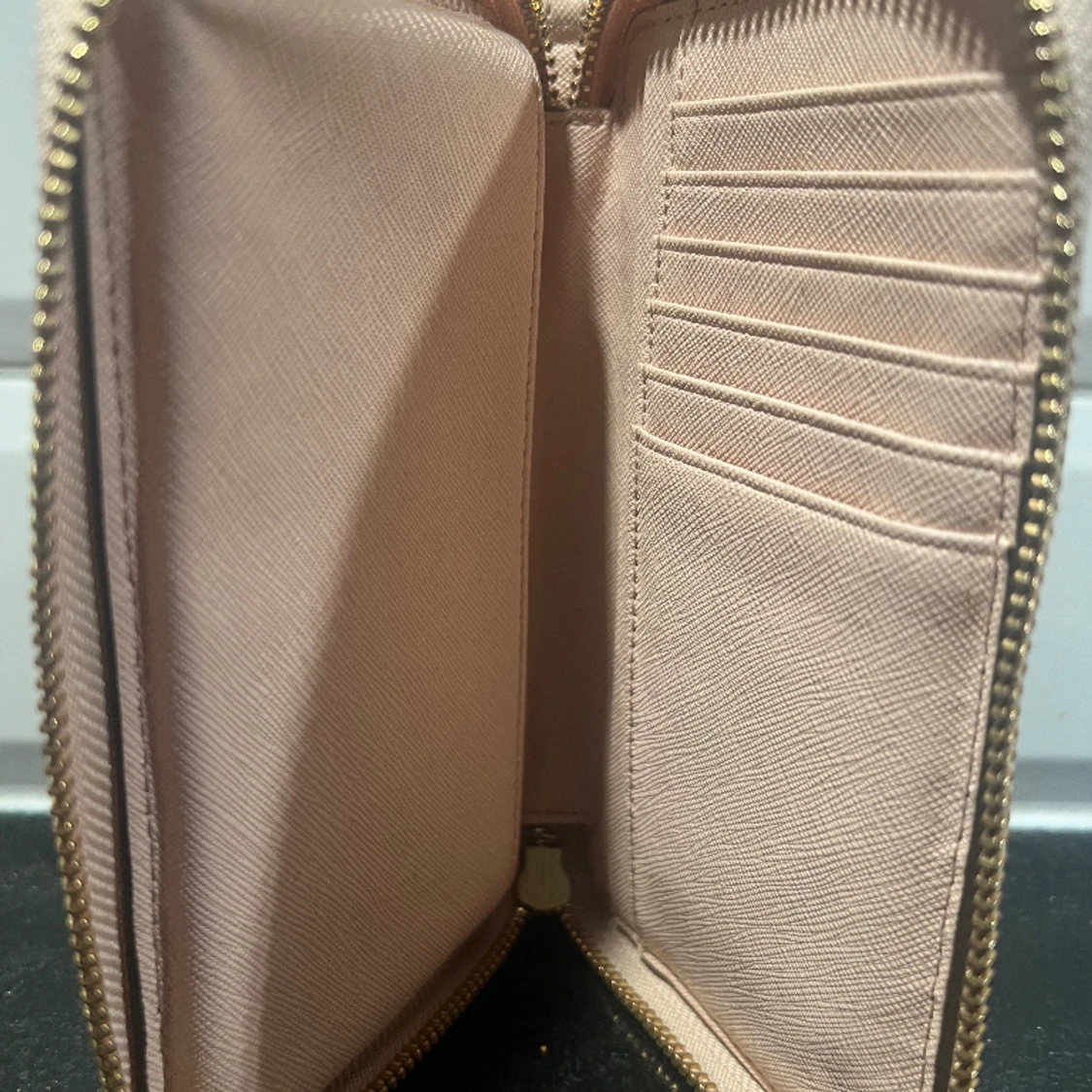 Tory Burch Perry zip wallet - 90